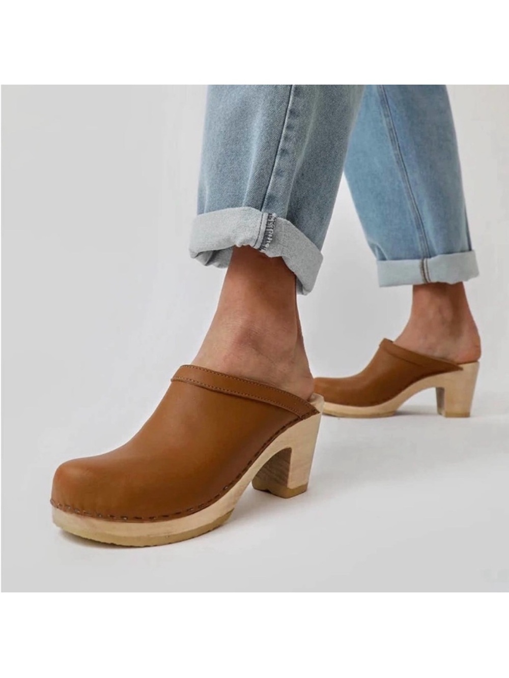 No. 6 Old School High Heel Clog Palomino 37 GUC